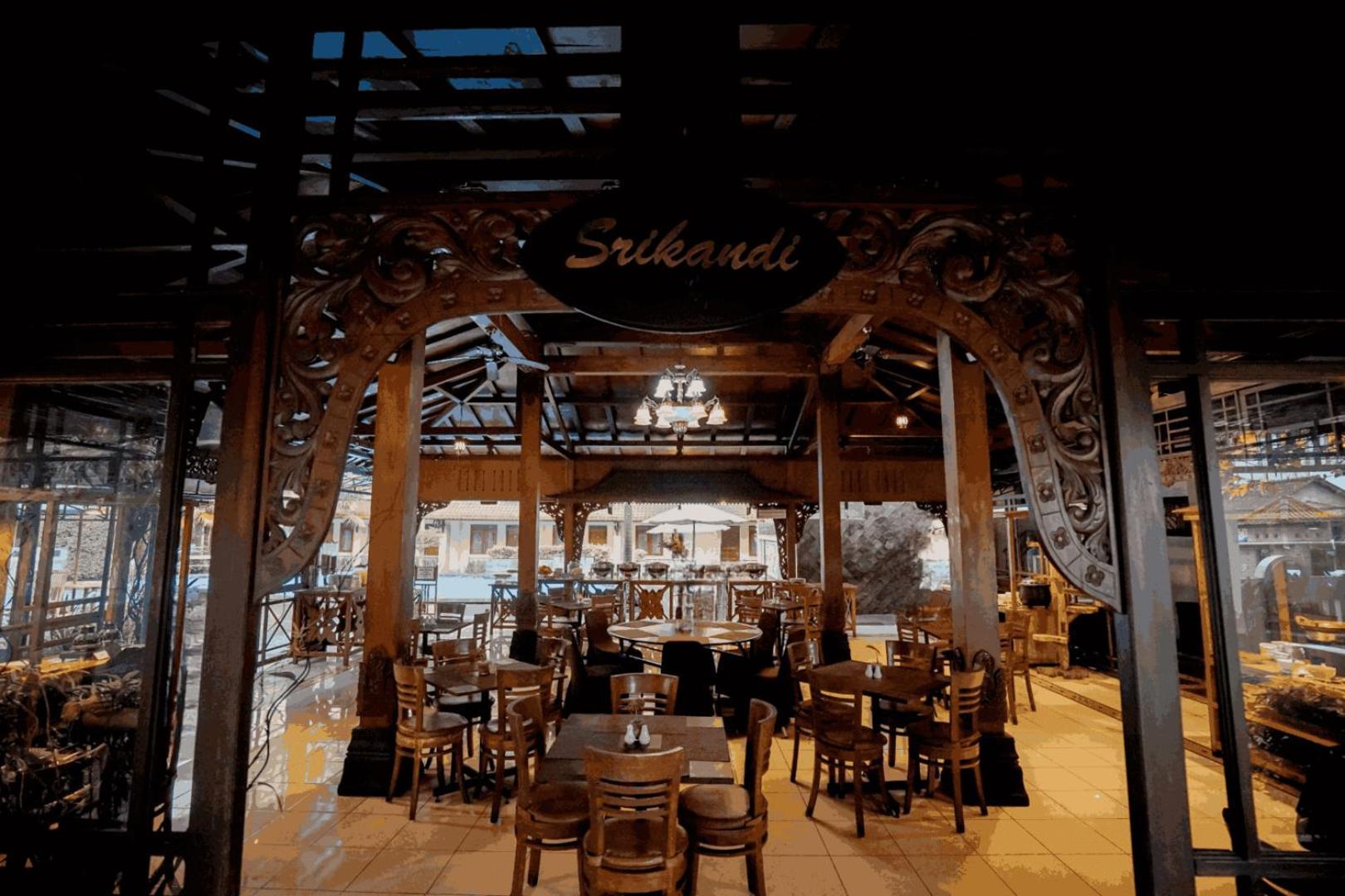 Cakra Kembang Hotel Kejayan Exterior photo